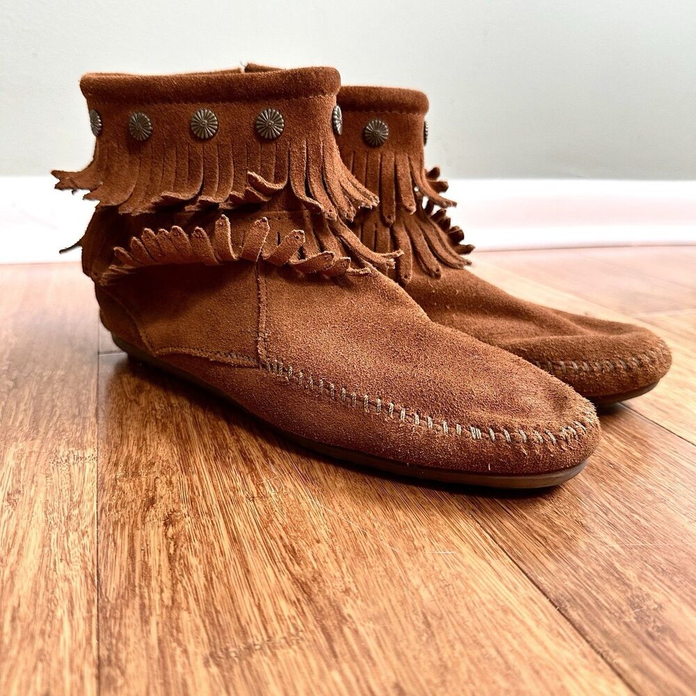 Minnetonka Fringe Moccasin Ankle Boot Bootie Womens 9.5 Brown Side Zip Flat Boho